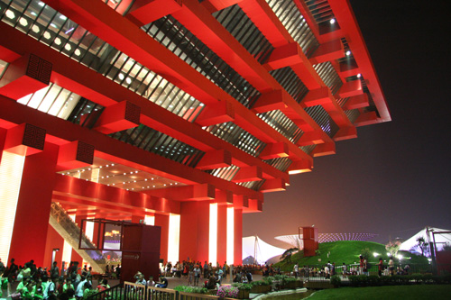 Chinese-pavilion-at-Expo